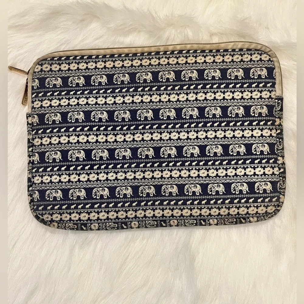CoolBell Laptop Softshell Case. Colorful Elephant Design.